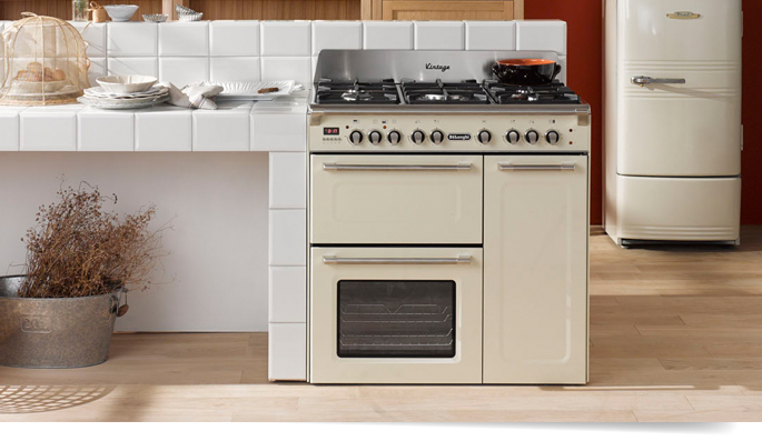 New DeLonghi Vintage 90 Range Cookers a Retro Delight Home